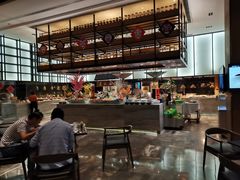 -飨食汇全日制餐厅·昆山皇冠假日酒店(九方店)