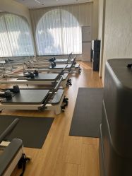 -依灵瑜伽普拉提连锁