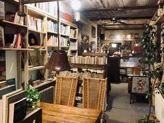 -斯多格书乡(北京大学畅春园店)