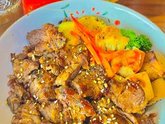 -POKEE VIA&Brunch·维娅(重庆来福士店)