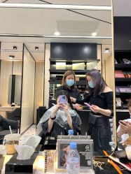 -HAIR CORNER