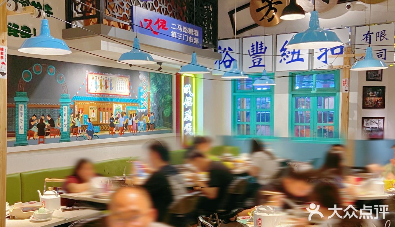 广州大名鼎鼎的老字号「叹佬鸡煲」开来东莞啦！‖ 坐标 南城