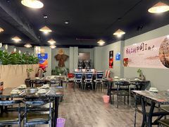 大堂-雷山鱼酱酸汤鱼·酸汤牛肉(花果园T1区店)