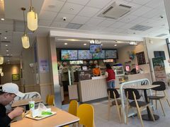 大堂-德克士(安新百隆购物店)
