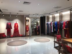 -藤薰定制中式嫁衣礼服旗袍店