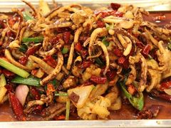 干锅鱿鱼-大萝卜烧烤羊蝎子烤全羊(新城河路店)