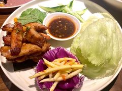 蜜糖炭烧猪颈肉配沙拉-星叶·东南亚料理(宁波万象汇店)