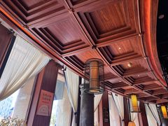 -八府香鸭·啫啫煲(华山路店)