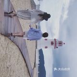 穿过融创海湾半岛海景，就到了海边沙滩