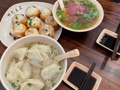 荠菜馄饨-哑巴生煎(临顿路店)