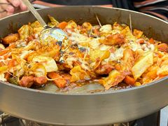 -豚妈妈汤饭·部队锅(南京东路店)