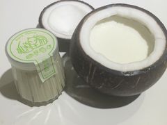 -志龙皇冠吃货椰子铺