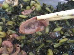 -四更周店烤乳猪
