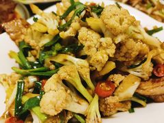五花肉炒菜花-鼎香润(德胜门内店)