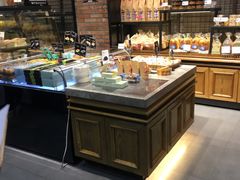 面包甜点陈列柜-优壹朵动物奶油生日蛋糕(大中大店)