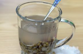 White Glutinous Rice and Mung Bean Soup