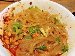 -万记麻辣烫国展总店