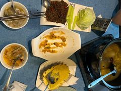 -香巴拉云南餐厅(华莱坞店)