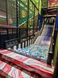 -MELAND CLUB亲子乐园·派对·餐厅(北京芳圆里ID MALL店)