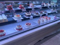 -巴黎贝甜(大宁国际商业广场店)