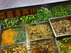 自助取餐区-帖老大羊肉汤烩面烧烤(康复后街总店)