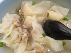 三鲜牛肉馄饨-老新隆牛肉锅贴(新街口店)
