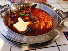 番茄鸳鸯锅-贤合庄卤味火锅(济南泉城路店)