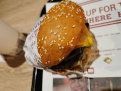 -The Habit Burger Grill 哈比特汉堡(复兴soho店)