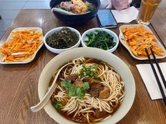 -李先生牛肉面大王(上海站南广场店)