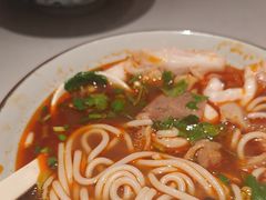-鑫花溪牛肉米粉(凤凰街创始总店)