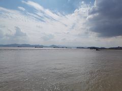 -鹰龙海畔度假酒店(咸祥店)