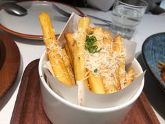 -阿妮叶李(光谷世界城店)