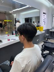-极剪男士理发