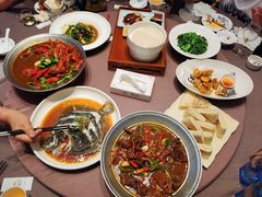 -香山湖家家宴(中山陵店)