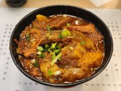 咖喱牛筋腩伊面-九记牛腩(上环店)