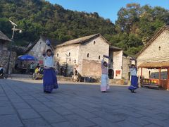 -高荡千年布依古寨旅游景区