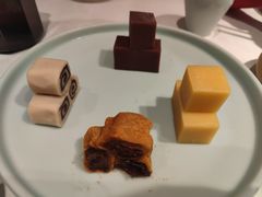 -羲和雅苑•北京烤鸭(陆家嘴中心店)