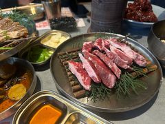-草家酱蟹炭火烤肉店(珲春南路一店)