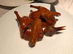 脆皮乳鸽-香樟花园新粤料理(无锡万象城店)