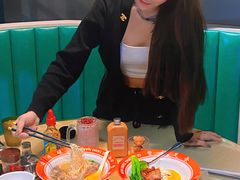-七爷清汤腩·港式茶餐厅(世博店)