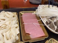 -刘少华贵州小黄牛·鲜牛肉火锅(总店)