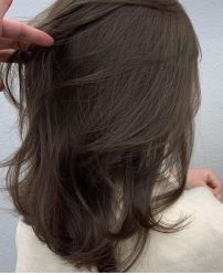 -MOVAN  HAIR莫凡匠人发型屋