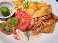 -大头虾越式风味餐厅(光明广场店)