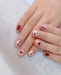 -进巍美甲