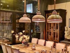 -SISTERS BAR RESTAURANT川意酒馆(嘉善老市H楼店)