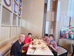 -上海南京路步行街假日酒店