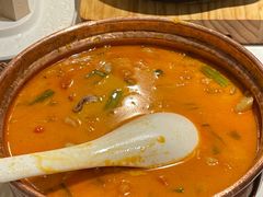 冬阴功汤煮肥牛-周三的情书花园餐厅(江北店)