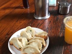 -胡记锅贴·沪上游子老鸭粉丝汤(太原路店)