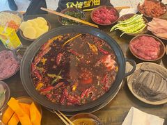 -黄潇洒老火锅(九眼桥宏济巷店)