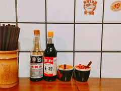 -矮子粉店1985·长沙米粉(湘春路店)